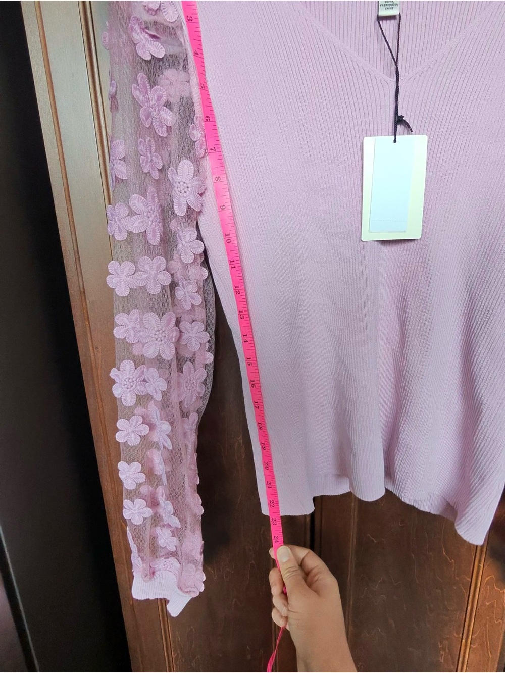 Industry NWT Floral Mesh Sleeve Sweater Top Blossom Pink V-Neck Knit Large $88 - Picture 9 of 9